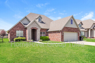 2712 N 16th St in Broken Arrow, OK - Building Photo - Building Photo