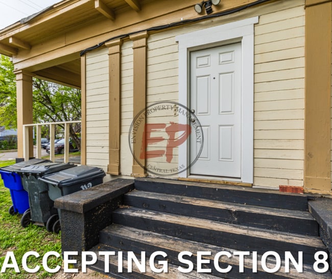 property at 1603 West Ave