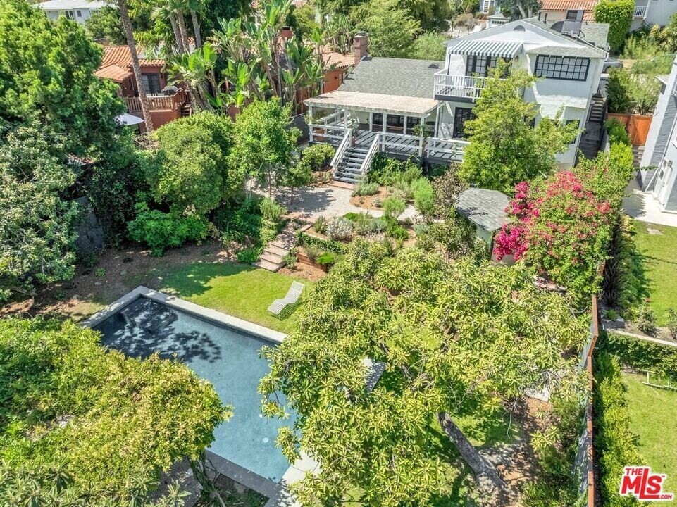 2150 Moreno Dr in Los Angeles, CA - Building Photo