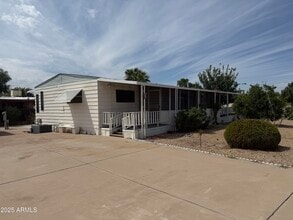 17249 N 66th Ln in Glendale, AZ - Building Photo - Building Photo