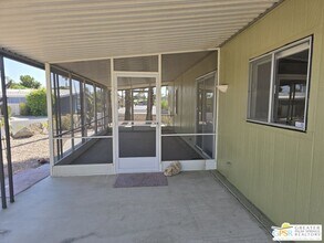 198 Juniper Dr in Palm Springs, CA - Building Photo - Building Photo