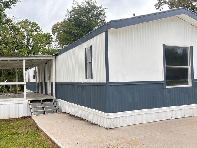 property at 231 6 Morris Ln