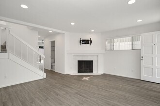 1116 Thomas Ave in San Diego, CA - Building Photo - Building Photo