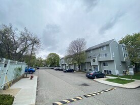 148 N Beacon St, Unit A2 in Boston, MA - Building Photo