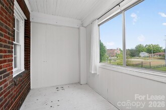 1418 Park Dr in Charlotte, NC - Foto de edificio - Building Photo
