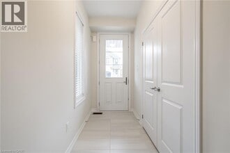 1426 Almonte Dr in Burlington, ON - Building Photo - Building Photo