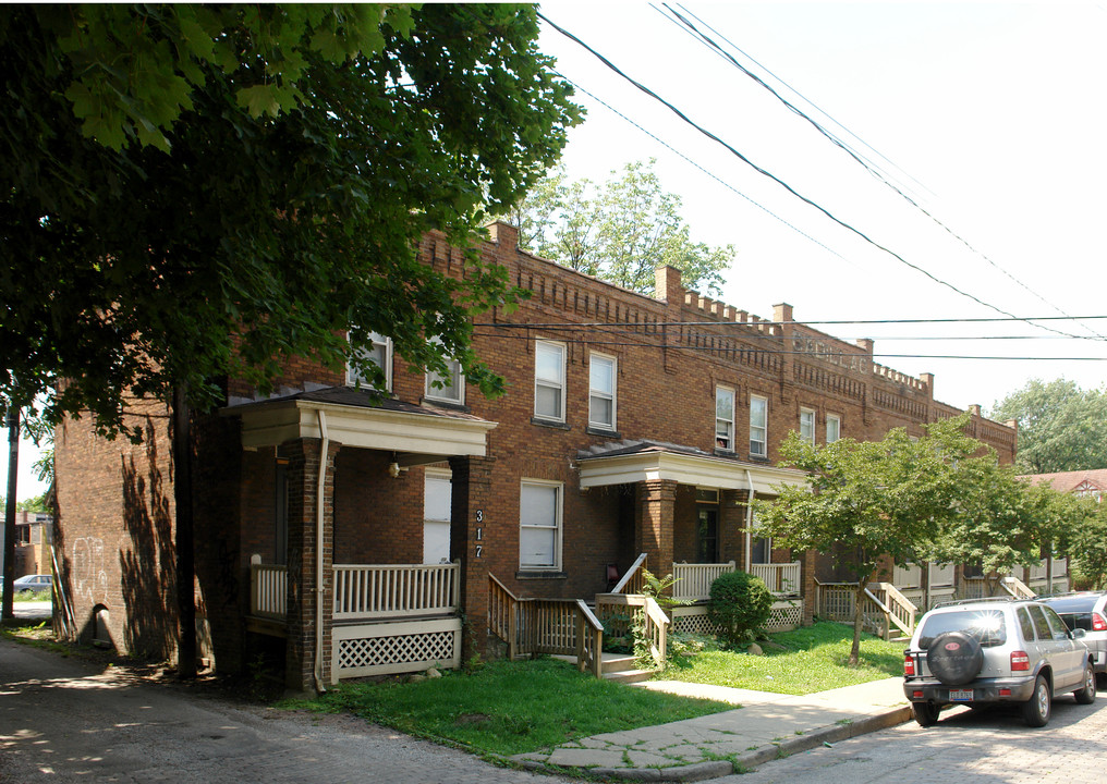 303-317 E 20th Ave in Columbus, OH - Building Photo