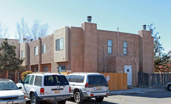 3609-3613 Wellesley Dr NE in Albuquerque, NM - Foto de edificio - Building Photo