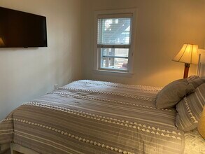 86 Putnam St, Unit 3 in Boston, MA - Building Photo - Building Photo