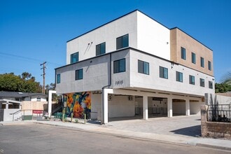 LIV @ Siesta in National City, CA - Foto de edificio - Building Photo