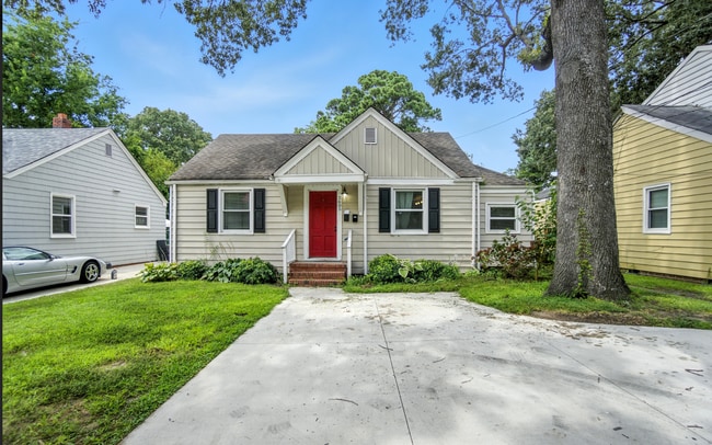 property at 2605 Bapaume Ave