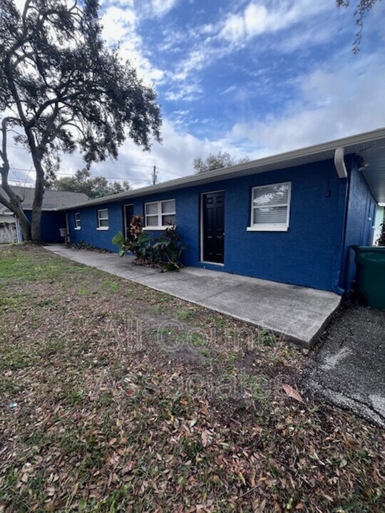 2267 Norman Dr in Clearwater, FL - Building Photo