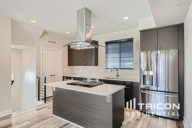 4060 W 13th Ave in Denver, CO - Building Photo - Building Photo