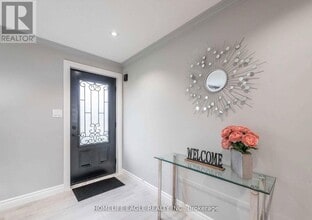 79 Simcoe Rd in Bradford West Gwillimbury, ON - Building Photo - Building Photo