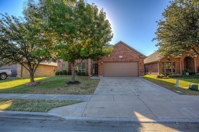 2132 Ravens Nest Dr in Fort Worth, TX - Building Photo