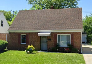 20900 Crystal Ave in Euclid, OH - Building Photo