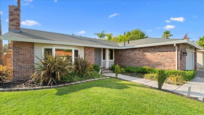 1016 Woodglen Dr in Roseville, CA - Building Photo - Building Photo