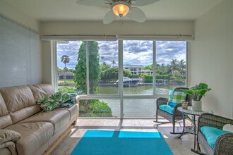 1550 Gulf Shore Blvd N in Naples, FL - Building Photo - Building Photo