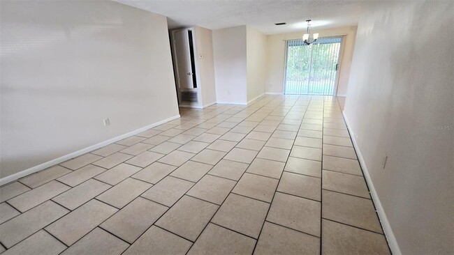 2906 Cedaridge Dr in Tampa, FL - Building Photo - Building Photo