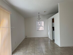 8556 SW 210th Terrace in Cutler Bay, FL - Building Photo - Building Photo