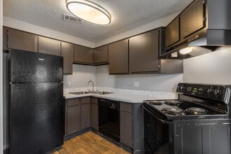 Easton Parc in Sherman, TX - Foto de edificio - Interior Photo