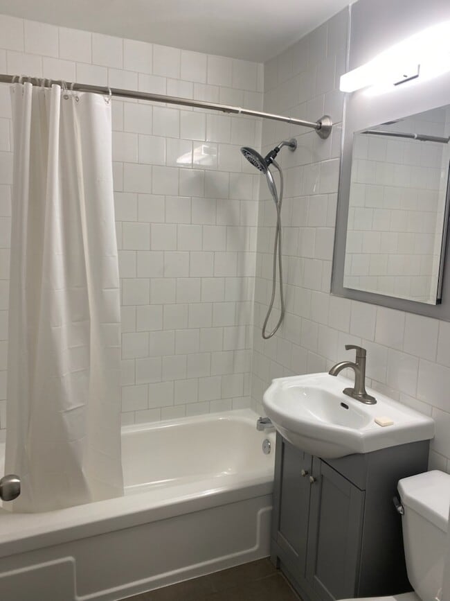 1 Springhurst Ave in Toronto, ON - Building Photo - Building Photo