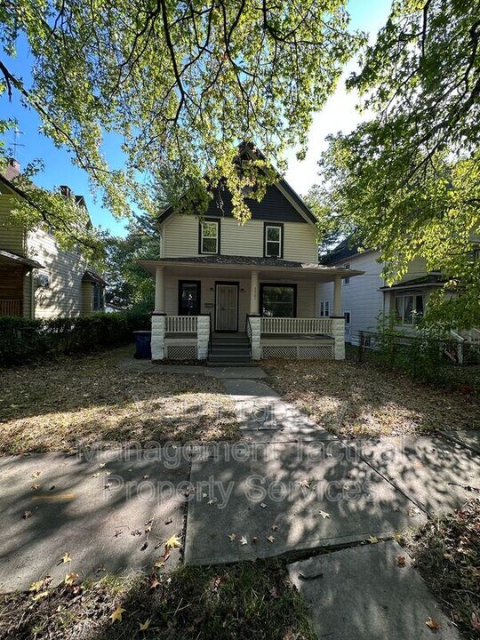 3901 W 36th St in Cleveland, OH - Building Photo