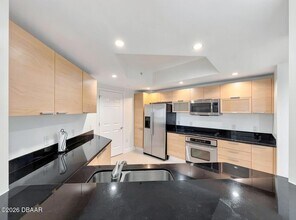 231 Riverside Dr, Unit 807 in Holly Hill, FL - Building Photo - Building Photo