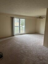 27619 Evergreen Run, Unit 27619 Evergreen Run in Imperial, PA - Building Photo