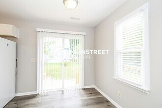 4324 Walnut Hollow Dr in Winston-Salem, NC - Building Photo - Building Photo
