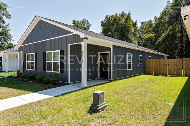 property at 127 Harris Ave