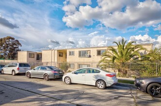 2045 Judson St in Los Angeles, CA - Building Photo - Building Photo