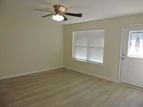 1000 Polk Ave in Pensacola, FL - Building Photo - Building Photo