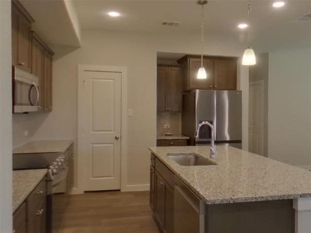 property at 2537 Finch Holw Dr