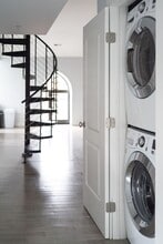 847 State St in New Haven, CT - Building Photo - Building Photo