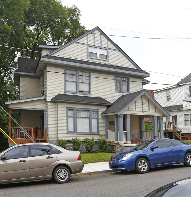 1312 Laurel Ave in Knoxville, TN - Building Photo - Building Photo