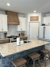 900 Bluebell Brook St in Henderson, NV - Building Photo - Building Photo