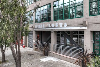 737 2nd St in Oakland, CA - Building Photo - Building Photo