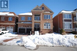 23 Houser St in Markham, ON - Building Photo