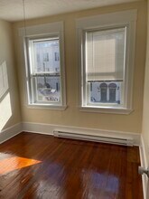 895 Huntington Ave in Boston, MA - Foto de edificio - Building Photo