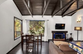 8170 Gould Ave in Los Angeles, CA - Foto de edificio - Building Photo