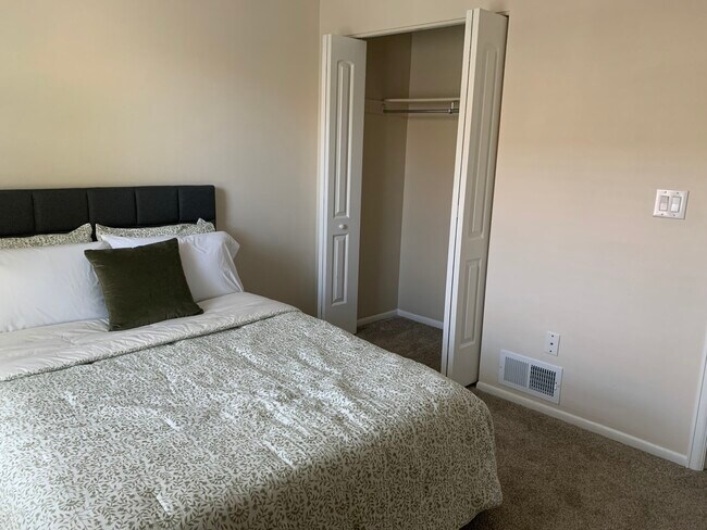 9901 E Evans Ave in Aurora, CO - Building Photo - Building Photo