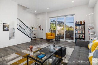 1055 32nd St in San Diego, CA - Building Photo - Building Photo