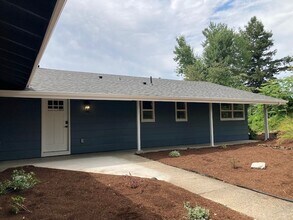 10535 NW Walters Ln in Portland, OR - Building Photo - Building Photo