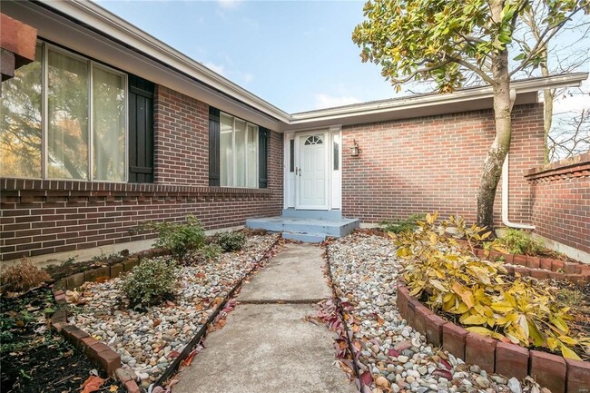 12316 Betsy Ross Ln, Unit 3201 in St. Louis, MO - Foto de edificio - Building Photo