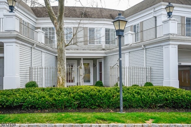 property at 255 Riveredge Dr