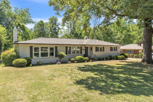 822 Sharonwood Dr in Anderson, SC - Building Photo - Building Photo