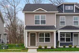 111 Quarry Pt Dr in Clarksville, TN - Building Photo - Building Photo