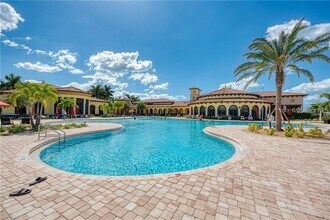 20322 Lagente Cir in Venice, FL - Building Photo - Building Photo