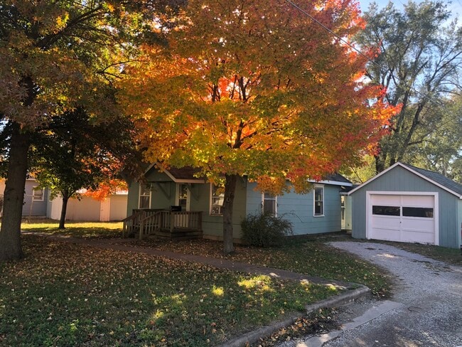 property at 211 S Olive